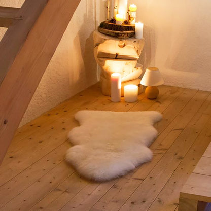 AUSKIN_NZ_Sheepskin_Single_Rug_Ivory