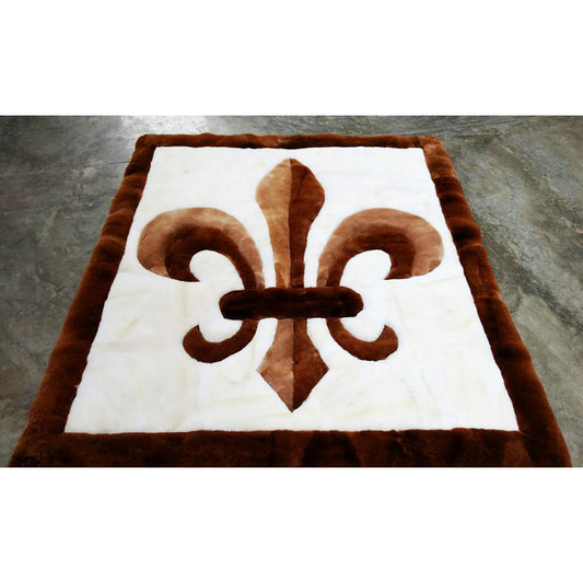 A rectangular rug with a white background featuring a large brown fleur-de-lis design.
